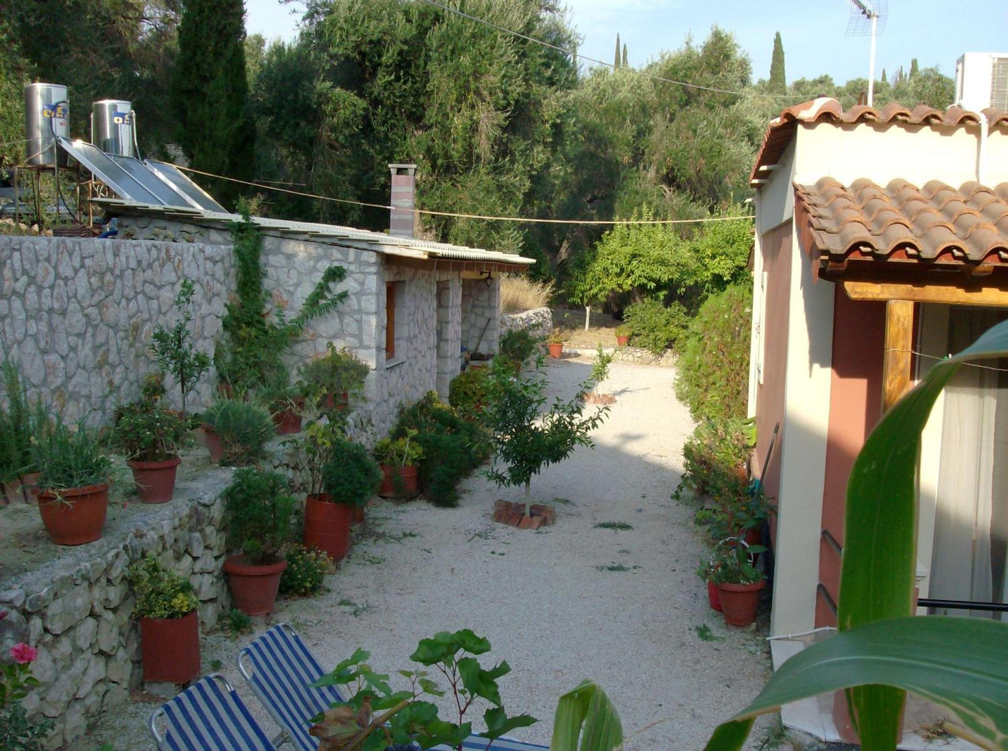 Bozikis Apartments & Studios Paleokastritsa Exterior photo